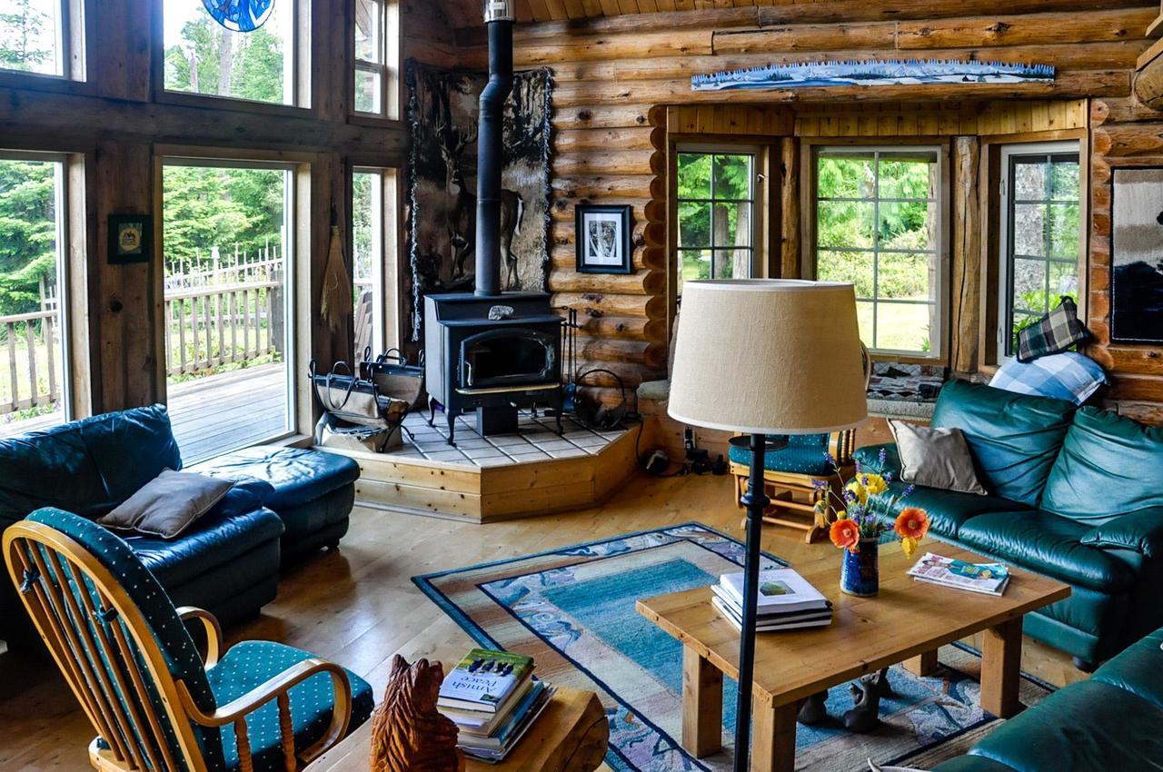 Log Home On Lopez-Spencer Spit Port Stanley Εξωτερικό φωτογραφία