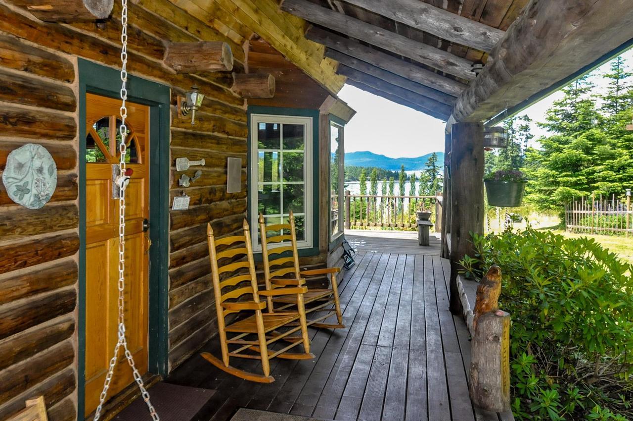 Log Home On Lopez-Spencer Spit Port Stanley Εξωτερικό φωτογραφία